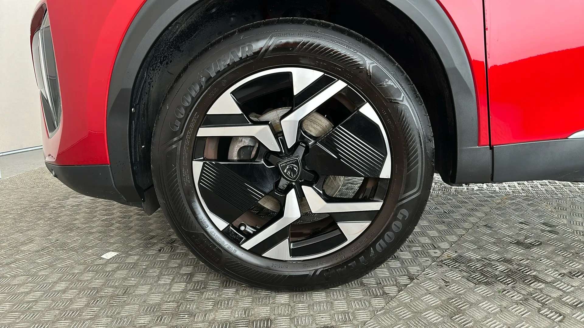 2023 PEUGEOT 2008 2023 PEUGEOT 2008