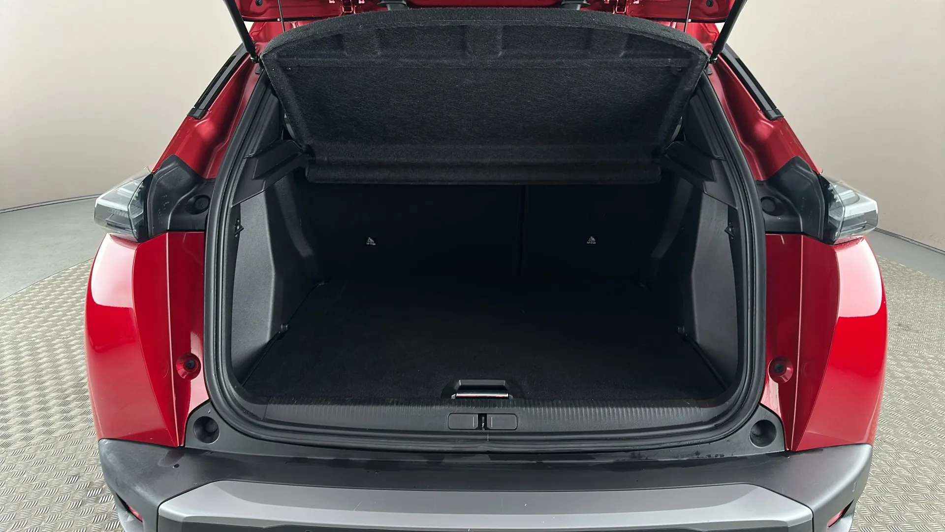 2023 PEUGEOT 2008 2023 PEUGEOT 2008