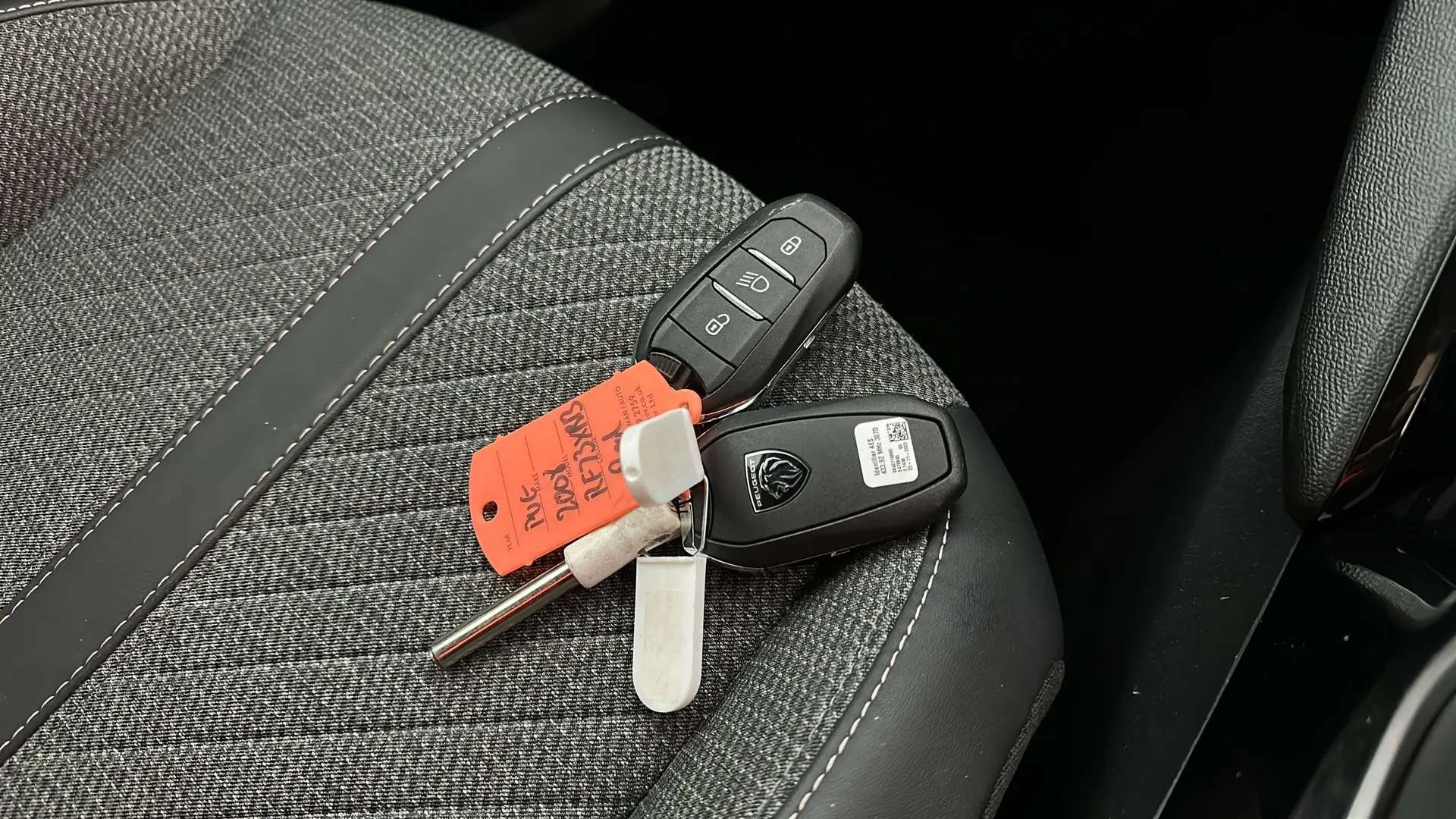 2023 PEUGEOT 2008 2023 PEUGEOT 2008