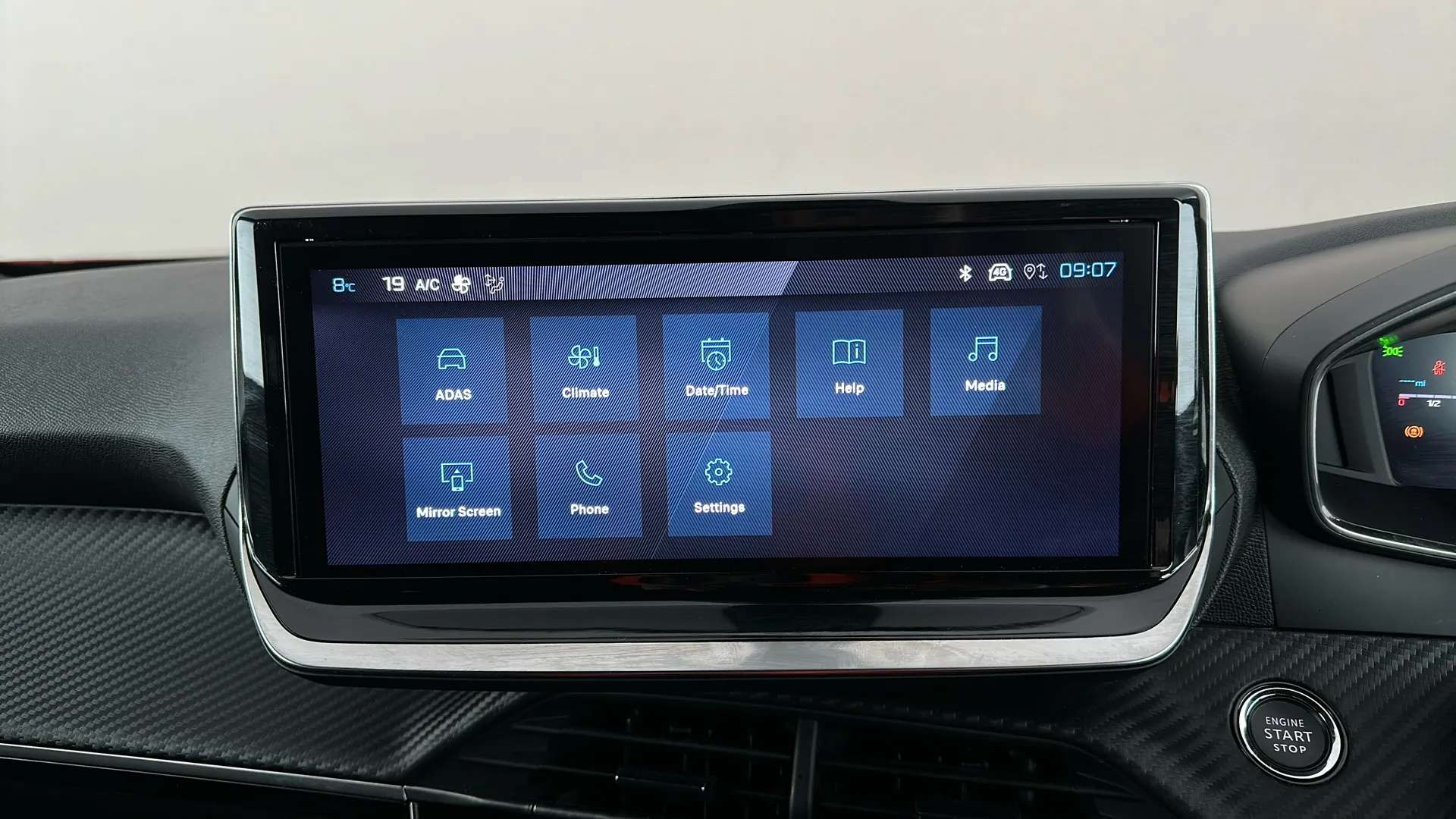 2023 PEUGEOT 2008 2023 PEUGEOT 2008