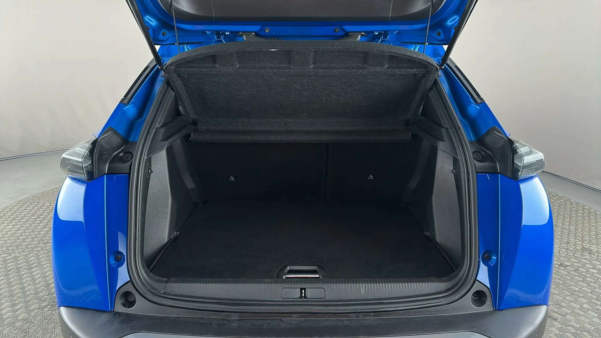 2023 PEUGEOT 2008 2023 PEUGEOT 2008