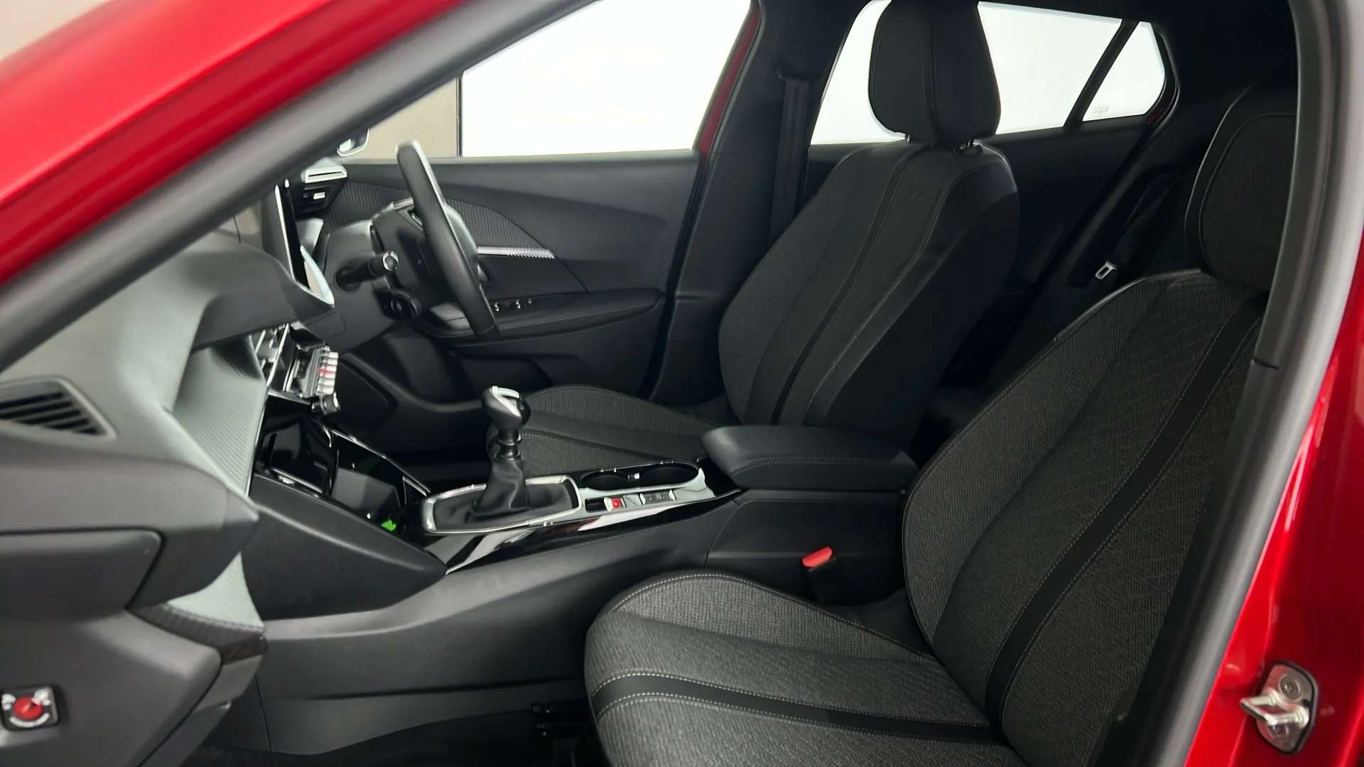 2024 PEUGEOT 2008 2024 PEUGEOT 2008