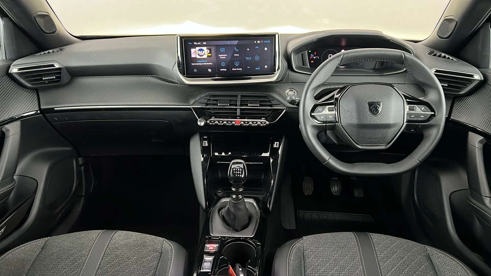 2025 PEUGEOT 2008 2025 PEUGEOT 2008