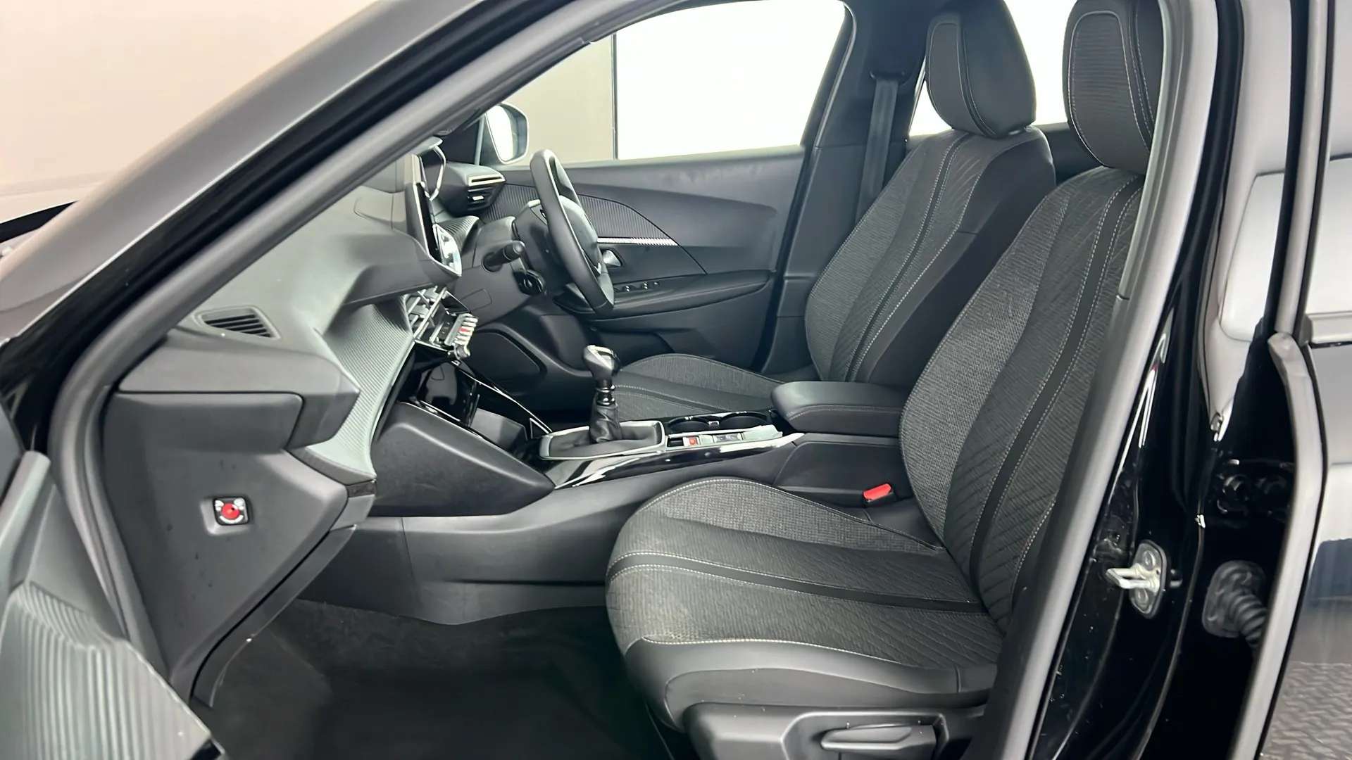 2025 PEUGEOT 2008 2025 PEUGEOT 2008