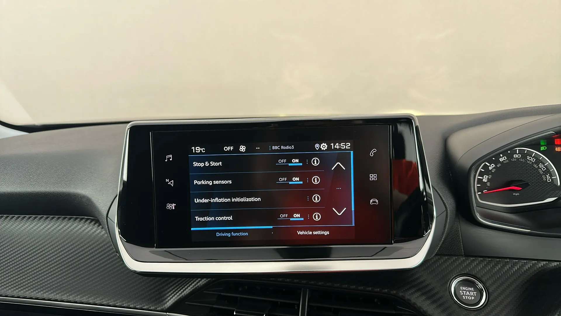 2021 PEUGEOT 2008 2021 PEUGEOT 2008