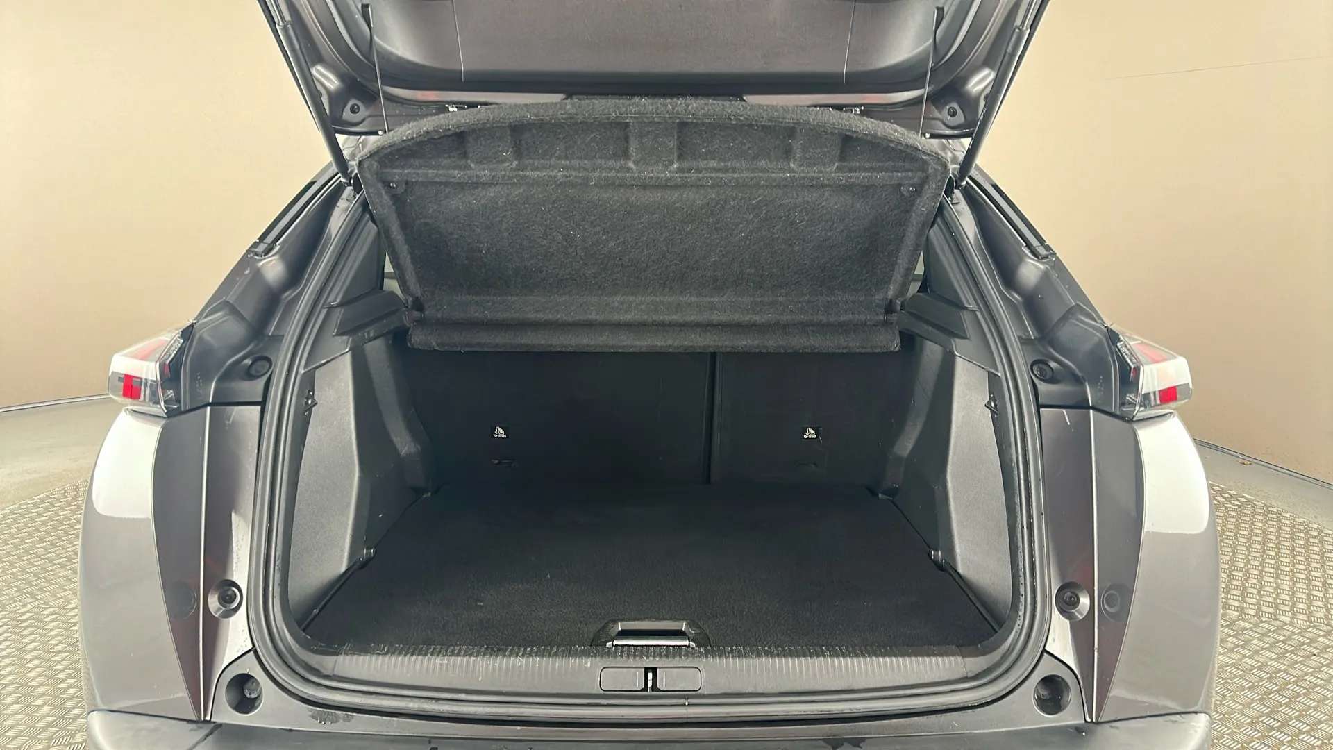 2021 PEUGEOT 2008 2021 PEUGEOT 2008