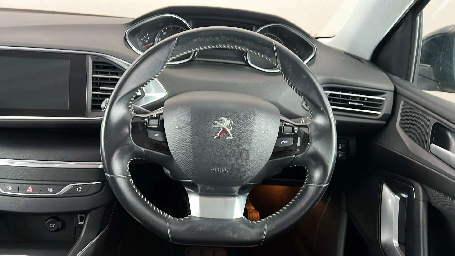 2018 PEUGEOT 308 2018 PEUGEOT 308