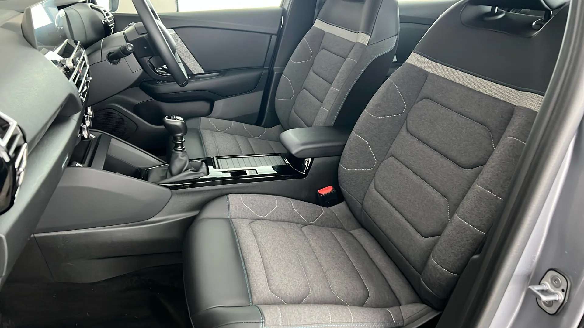 2023 CITROEN C4 2023 CITROEN C4