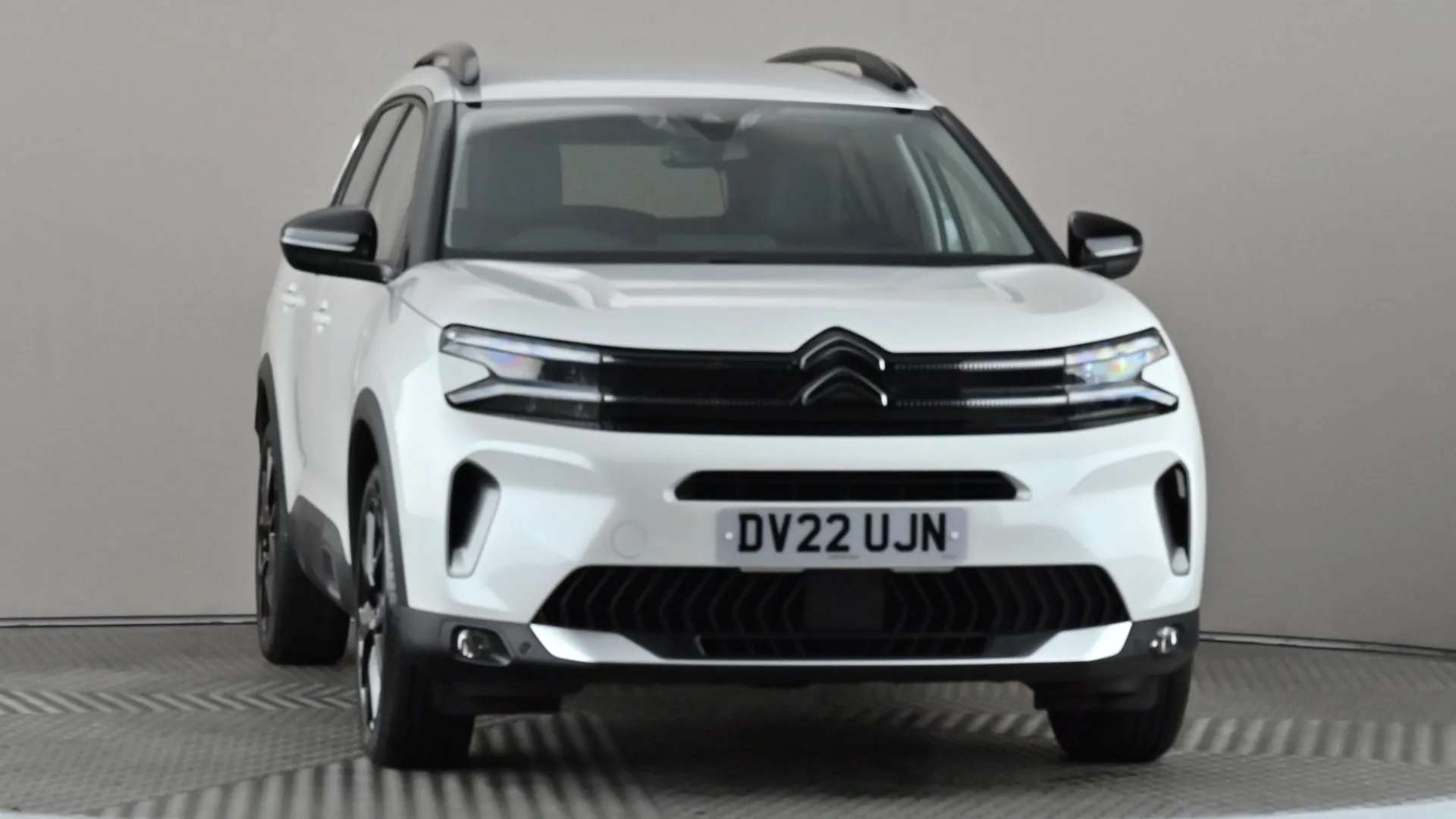 A 2022 CITROEN C5 AIRCROSS 1.2 PureTech Shine EAT8 A 2022 CITROEN C5 AIRCROSS 1.2 PureTech Shine EAT8