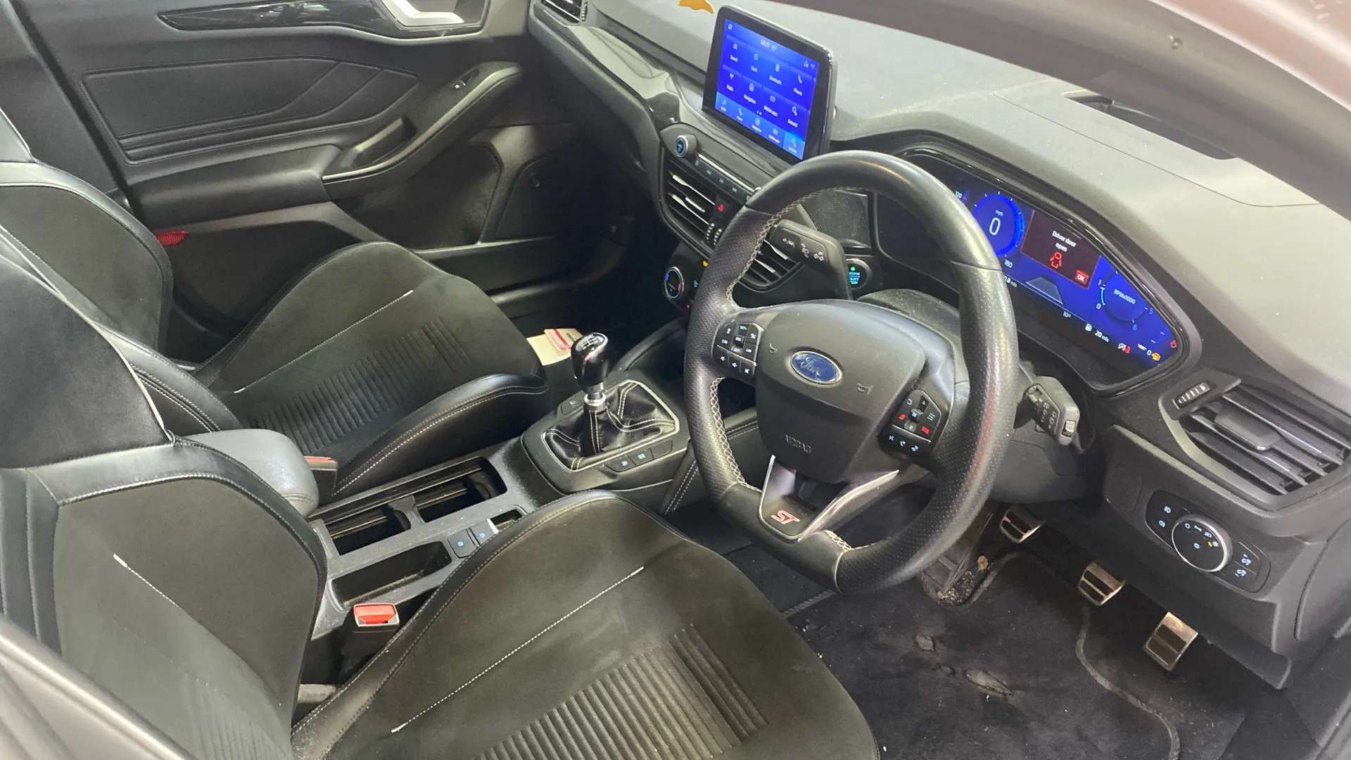 A 2021 FORD FOCUS 2.0 EcoBlue 190 ST A 2021 FORD FOCUS 2.0 EcoBlue 190 ST