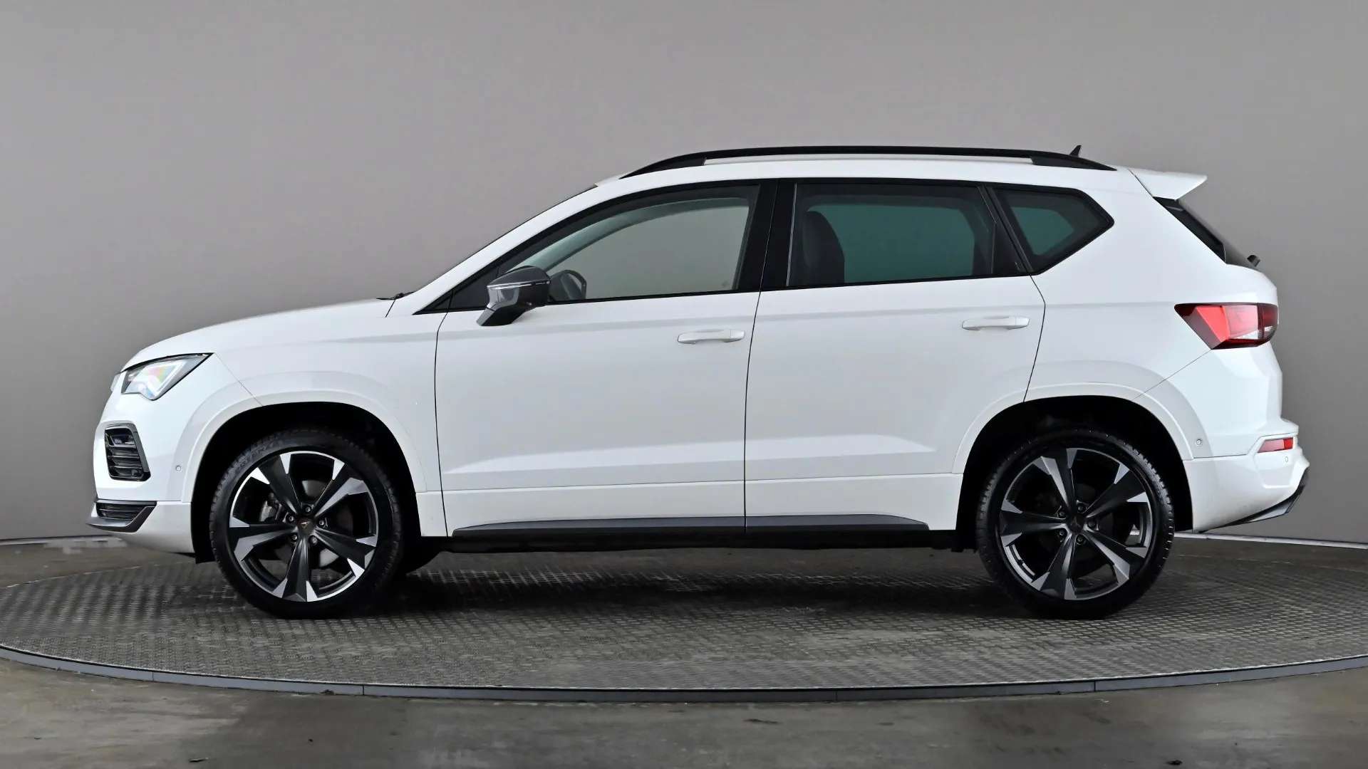 A 2024 CUPRA ATECA 1.5 EcoTSI V2 DSG A 2024 CUPRA ATECA 1.5 EcoTSI V2 DSG