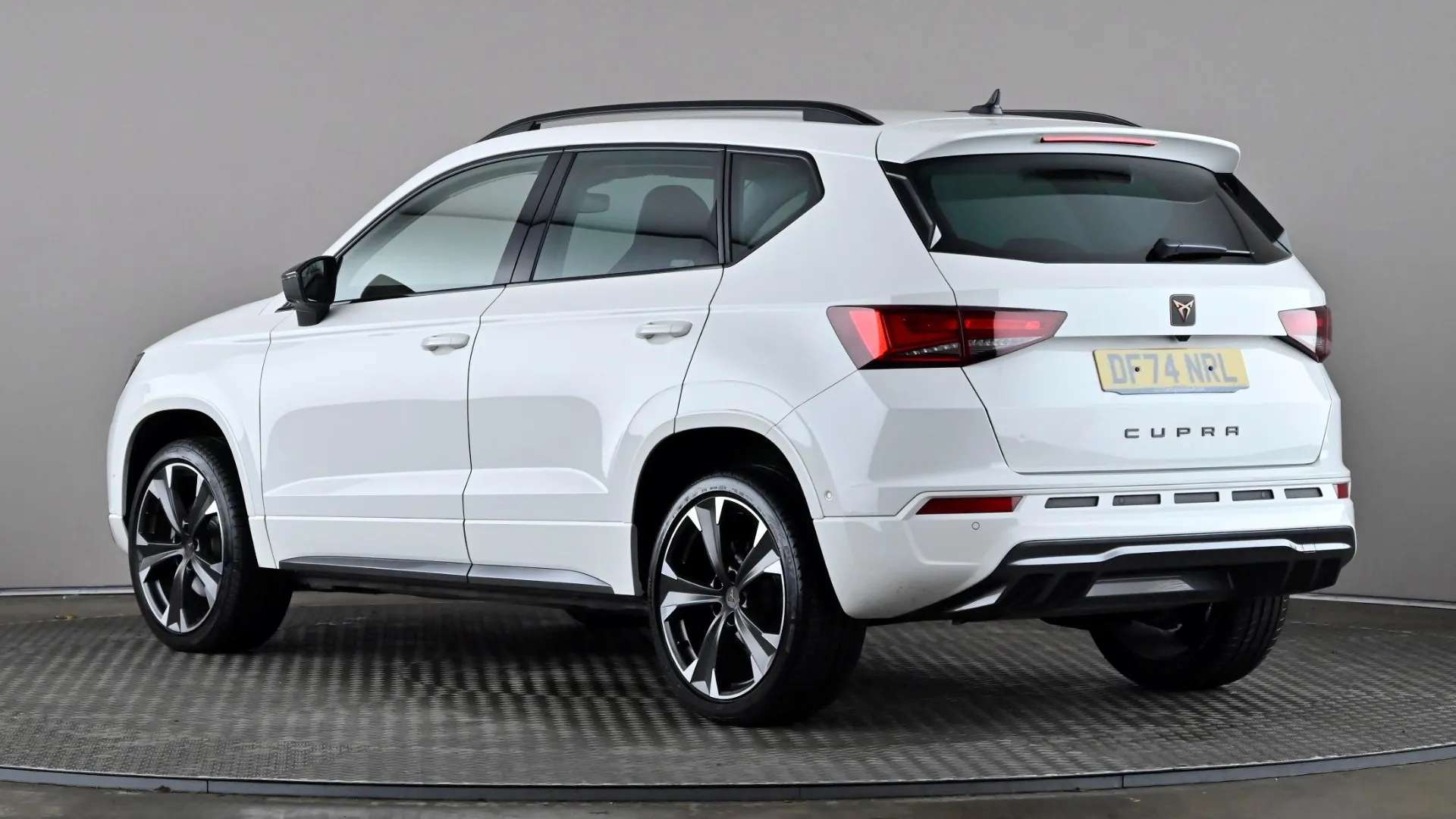A 2024 CUPRA ATECA 1.5 EcoTSI V2 DSG A 2024 CUPRA ATECA 1.5 EcoTSI V2 DSG
