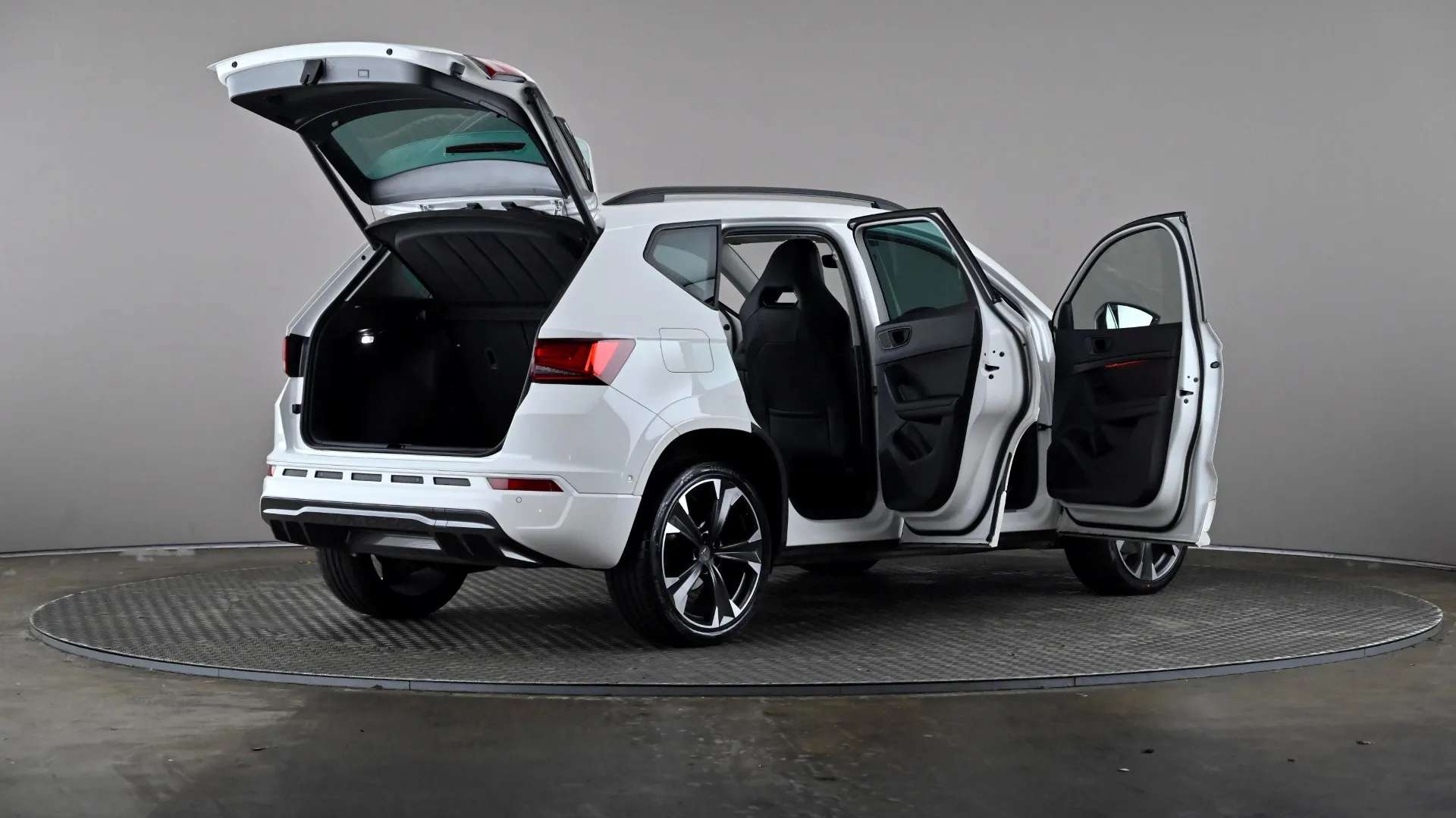2024 CUPRA ATECA 2024 CUPRA ATECA