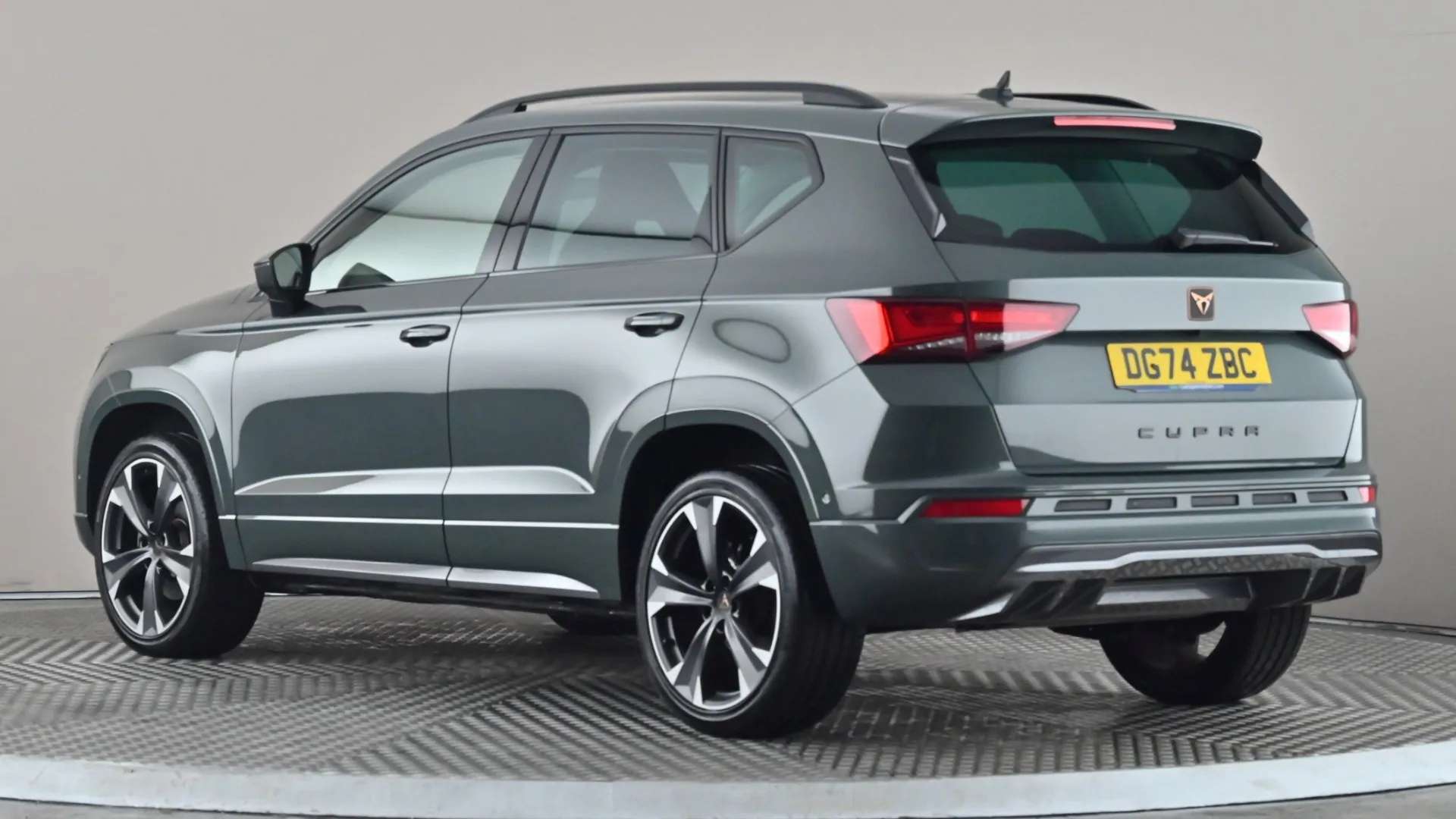 A 2024 CUPRA ATECA 1.5 EcoTSI V2 DSG A 2024 CUPRA ATECA 1.5 EcoTSI V2 DSG
