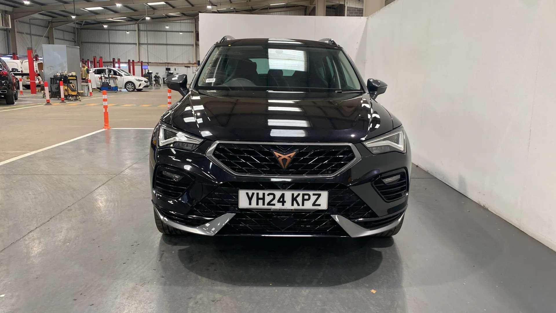 A 2024 CUPRA ATECA 1.5 EcoTSI V2 DSG A 2024 CUPRA ATECA 1.5 EcoTSI V2 DSG