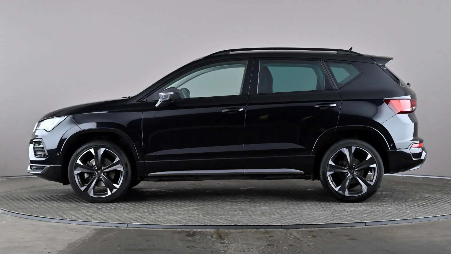 A 2024 CUPRA ATECA 1.5 EcoTSI V2 DSG A 2024 CUPRA ATECA 1.5 EcoTSI V2 DSG