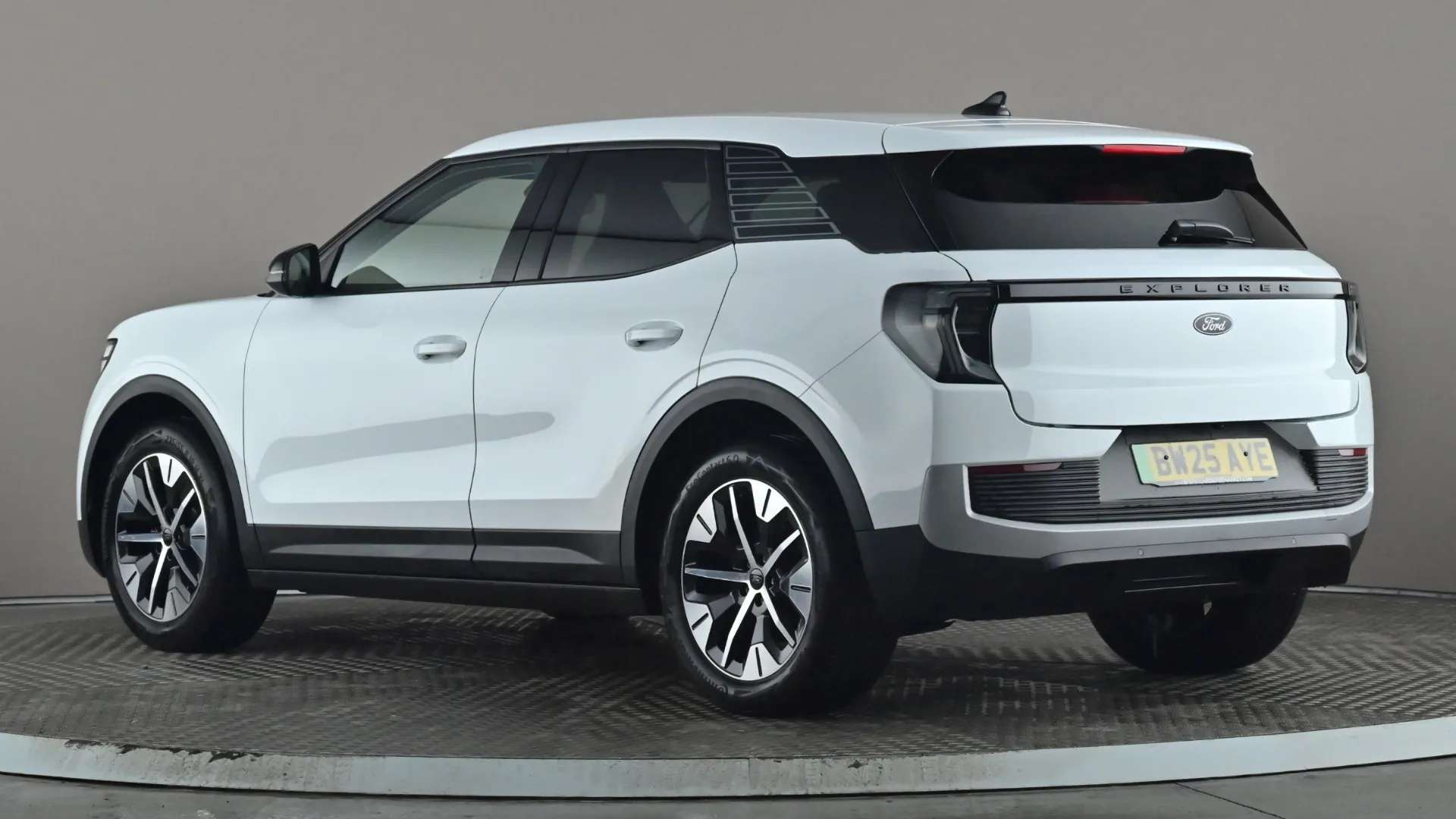 A 2025 FORD EXPLORER 125kW Select 52kWh Auto A 2025 FORD EXPLORER 125kW Select 52kWh Auto