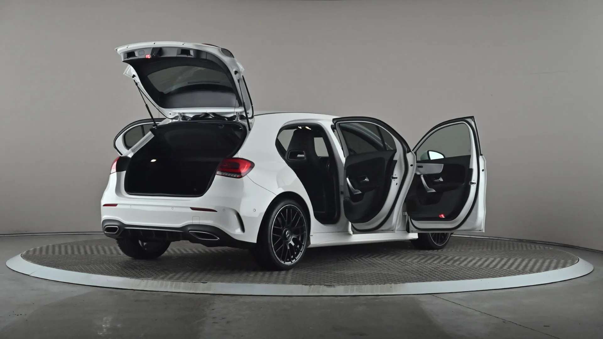 2019 MERCEDES-BENZ A CLASS 2019 MERCEDES-BENZ A CLASS