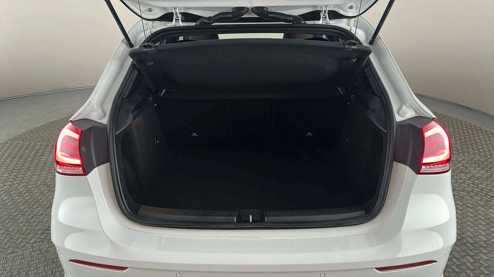 2019 MERCEDES-BENZ A CLASS 2019 MERCEDES-BENZ A CLASS