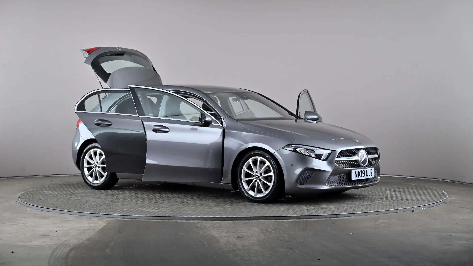 2019 MERCEDES-BENZ A CLASS 2019 MERCEDES-BENZ A CLASS