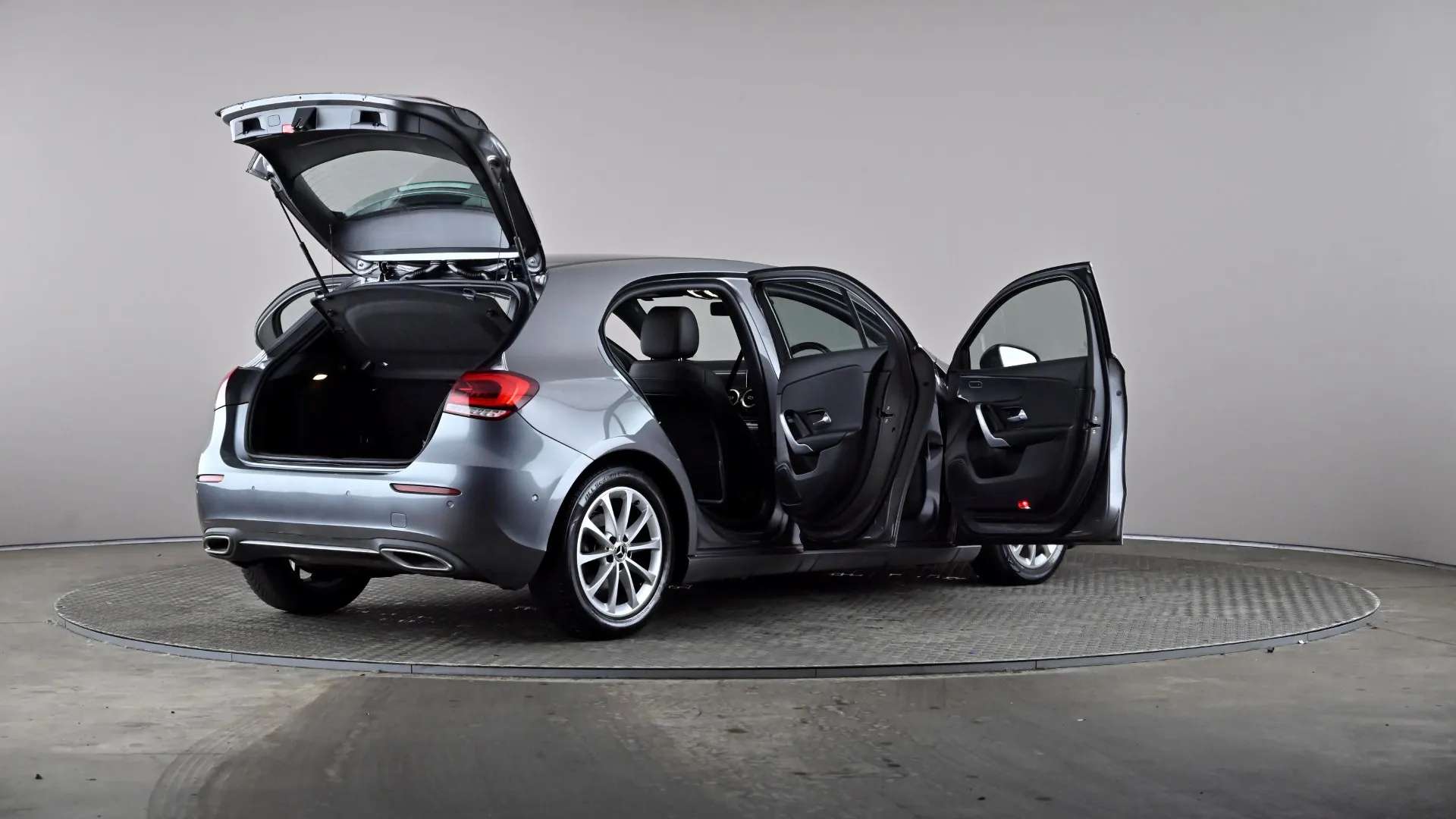 2019 MERCEDES-BENZ A CLASS 2019 MERCEDES-BENZ A CLASS