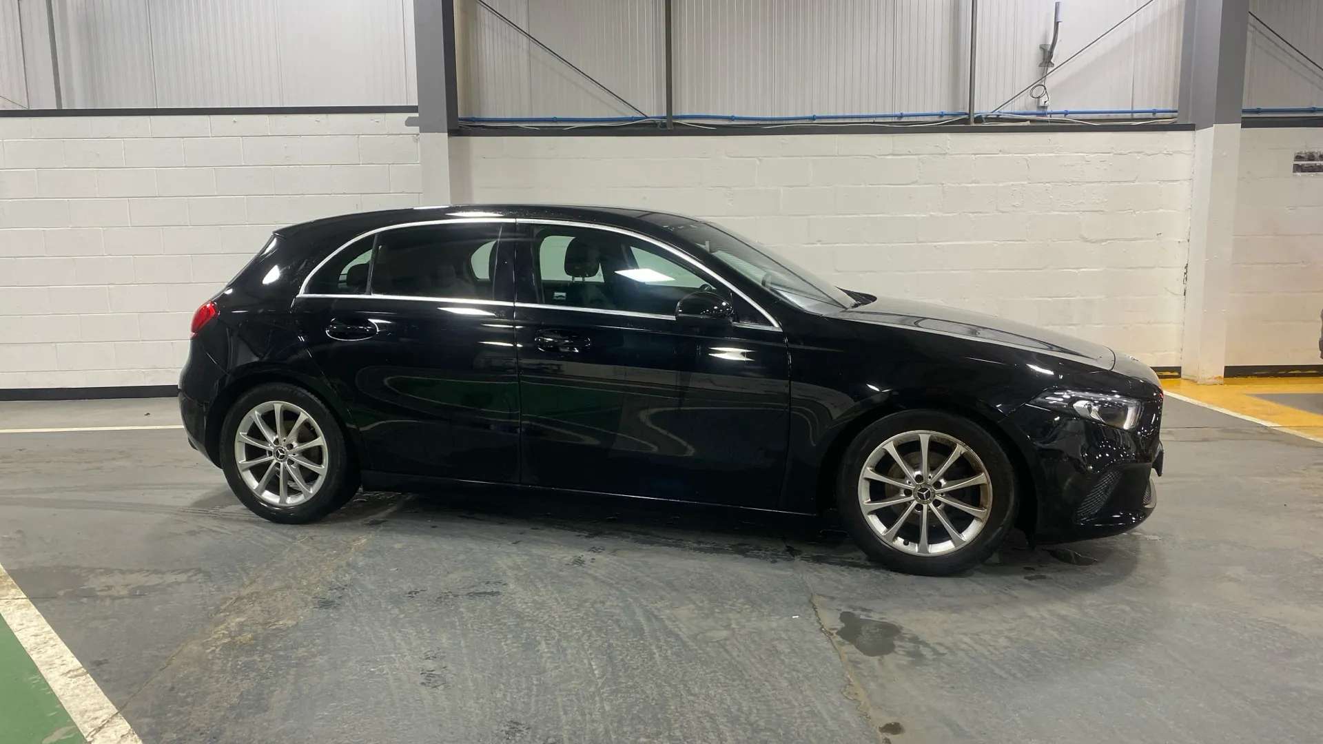 A 2018 MERCEDES-BENZ A CLASS A180d Sport Executive Auto A 2018 MERCEDES-BENZ A CLASS A180d Sport Executive Auto