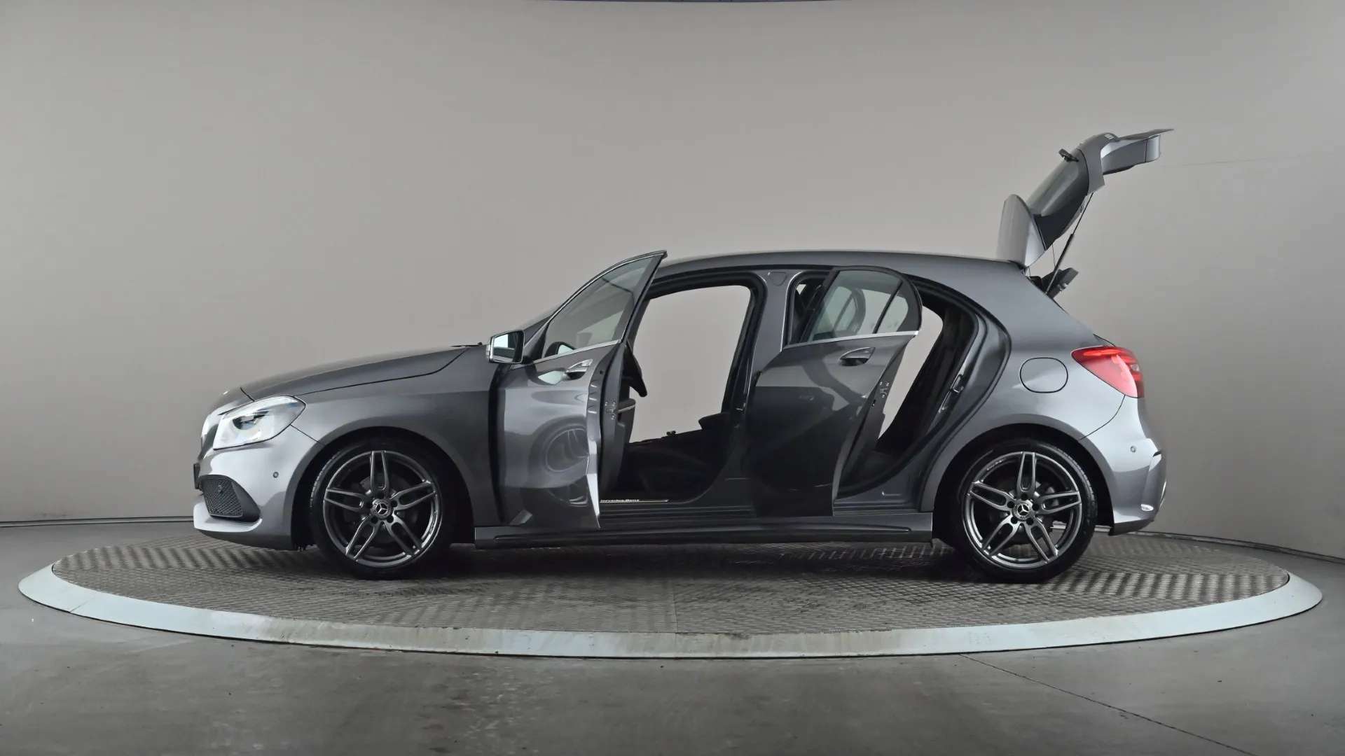 2018 MERCEDES-BENZ A CLASS 2018 MERCEDES-BENZ A CLASS