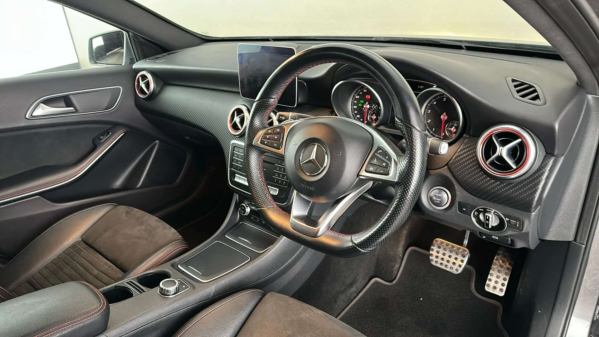 2018 MERCEDES-BENZ A CLASS 2018 MERCEDES-BENZ A CLASS