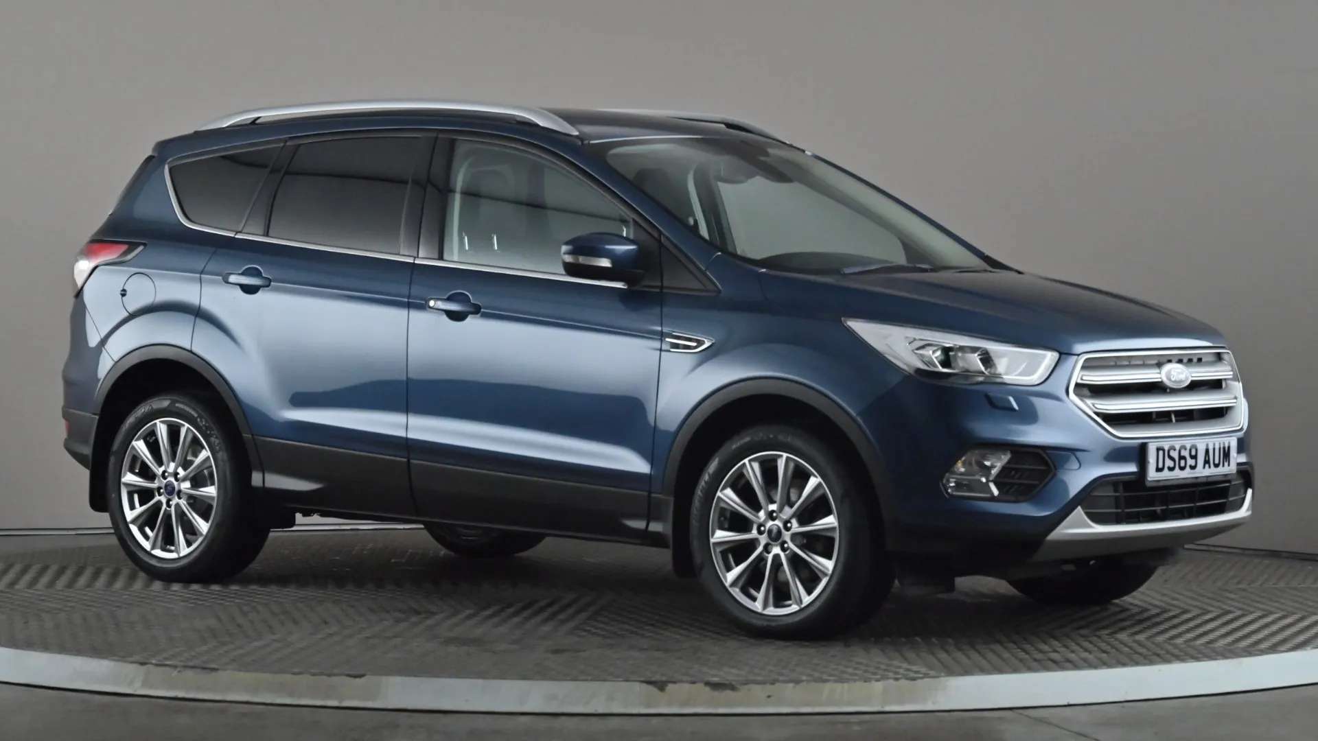 A 2019 FORD KUGA 2.0 TDCi Titanium Edition 2WD A 2019 FORD KUGA 2.0 TDCi Titanium Edition 2WD
