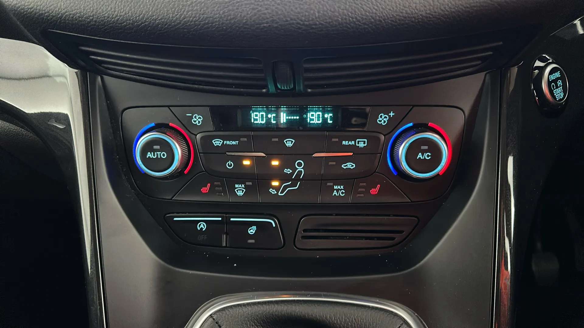 2019 FORD KUGA 2019 FORD KUGA