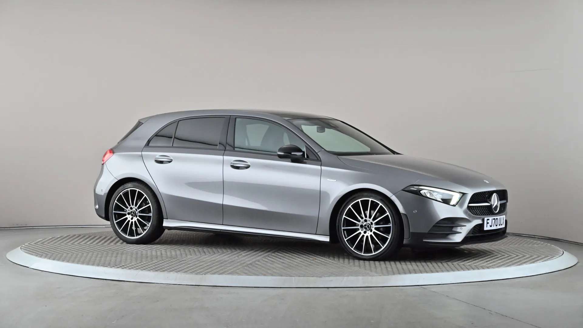 A 2021 MERCEDES-BENZ A CLASS A200d Exclusive Edition Auto A 2021 MERCEDES-BENZ A CLASS A200d Exclusive Edition Auto