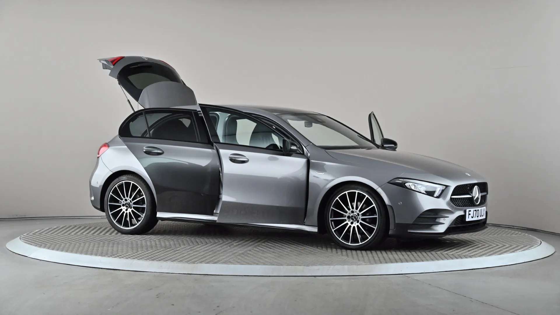 2021 MERCEDES-BENZ A CLASS 2021 MERCEDES-BENZ A CLASS
