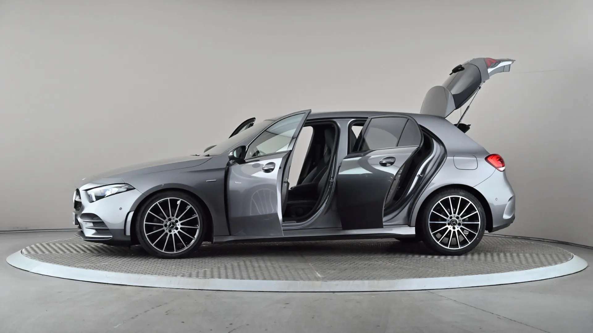2021 MERCEDES-BENZ A CLASS 2021 MERCEDES-BENZ A CLASS