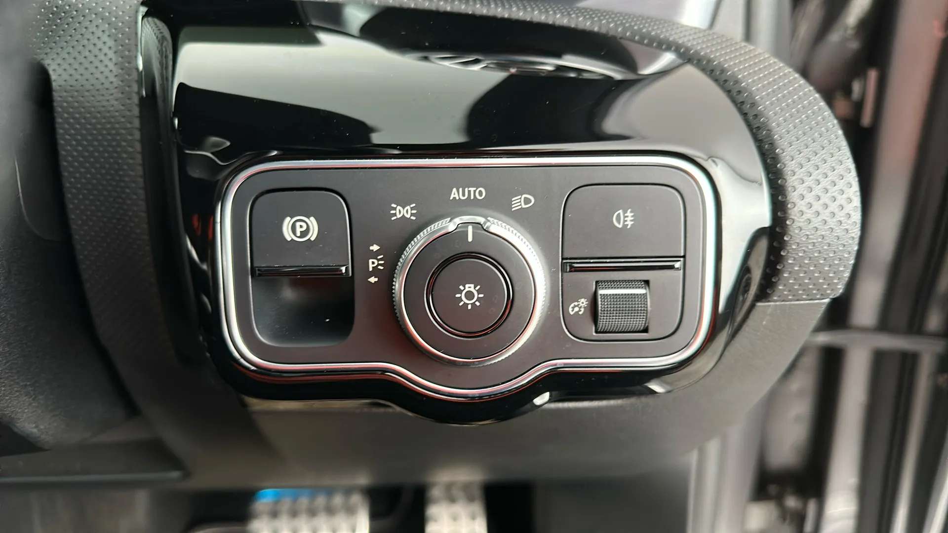 2021 MERCEDES-BENZ A CLASS 2021 MERCEDES-BENZ A CLASS