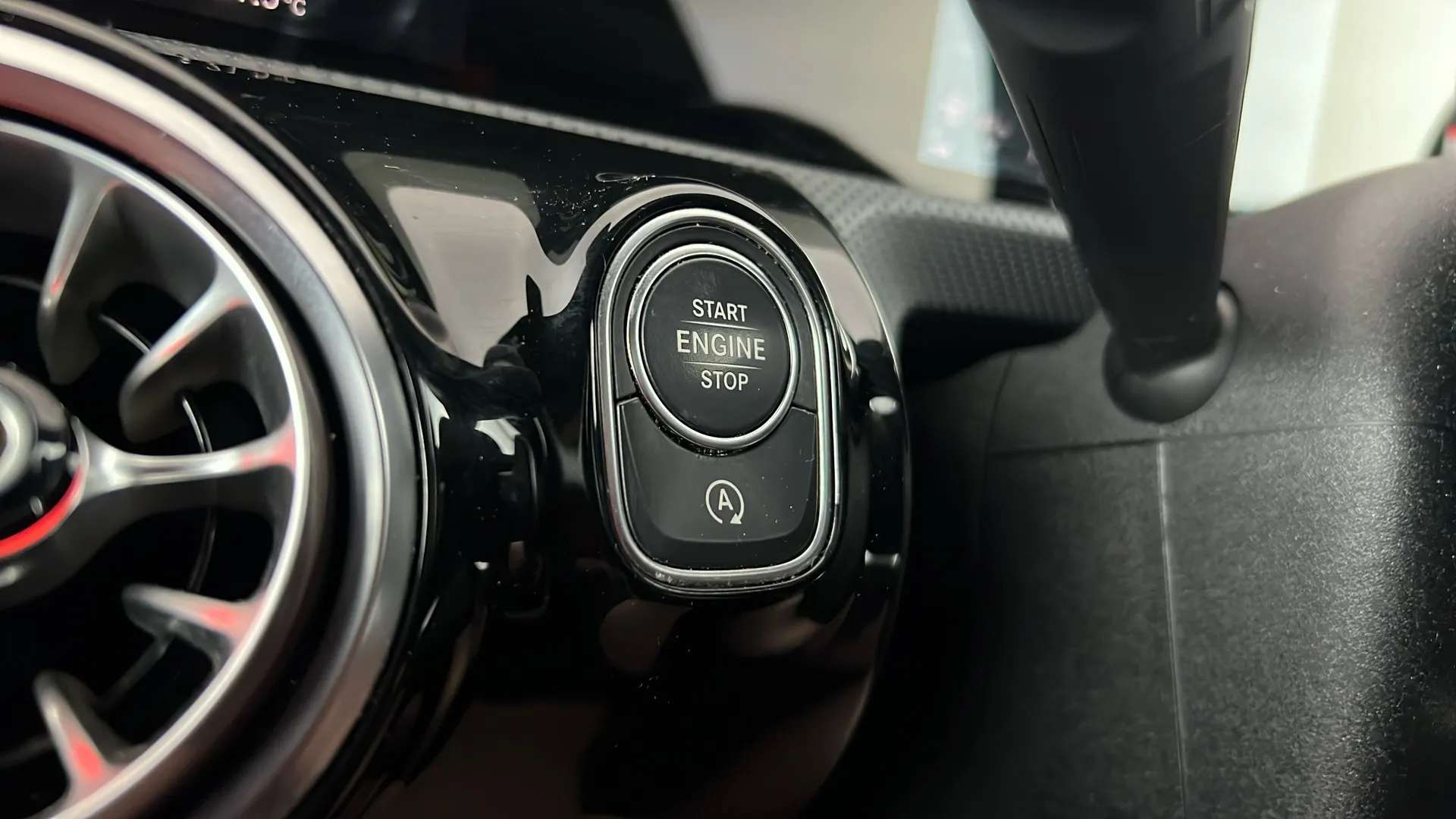 2022 MERCEDES-BENZ A CLASS 2022 MERCEDES-BENZ A CLASS