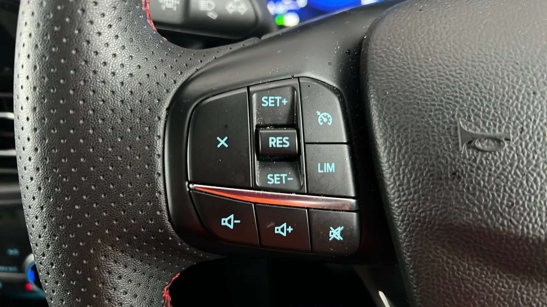 2023 FORD KUGA 2023 FORD KUGA