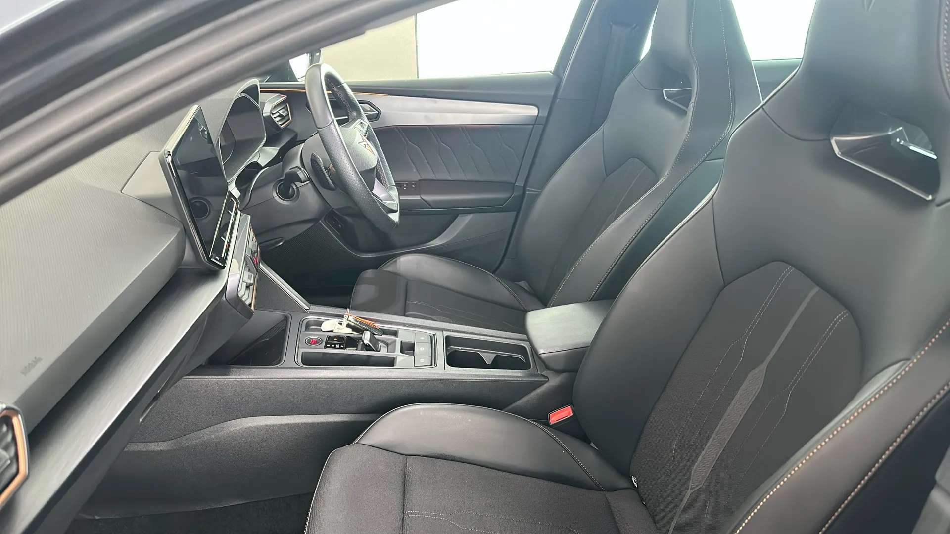 2024 CUPRA LEON 2024 CUPRA LEON