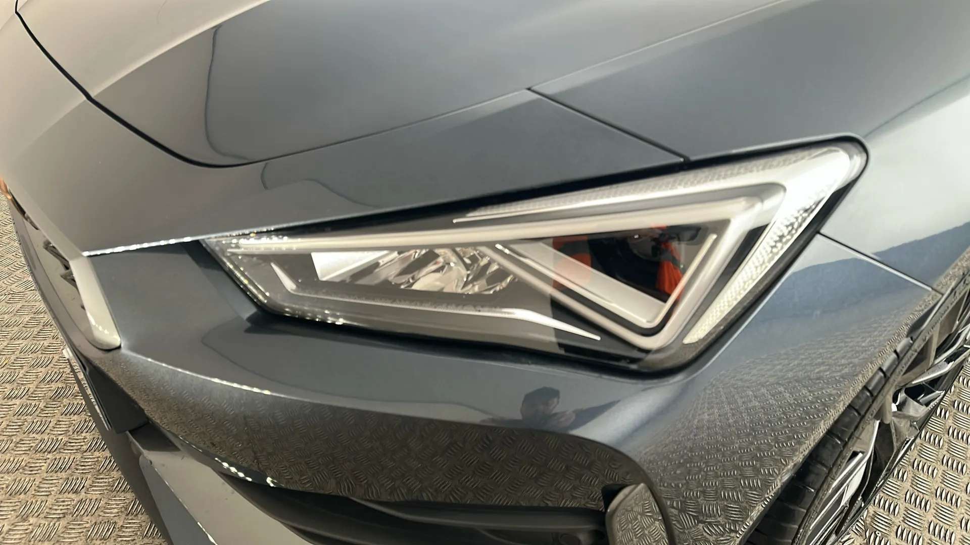 2024 CUPRA LEON 2024 CUPRA LEON