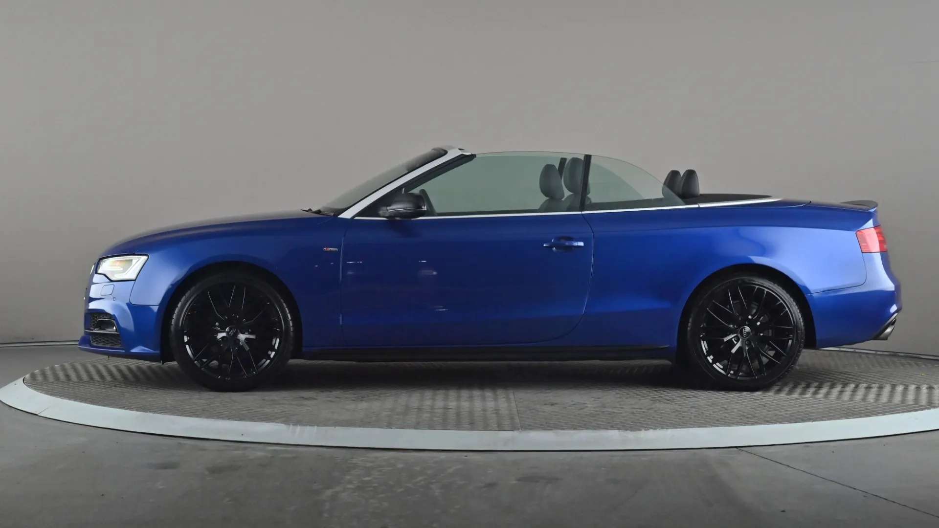 A 2015 AUDI A5 2.0 TDI 177 S Line Special Edition Plus A 2015 AUDI A5 2.0 TDI 177 S Line Special Edition Plus