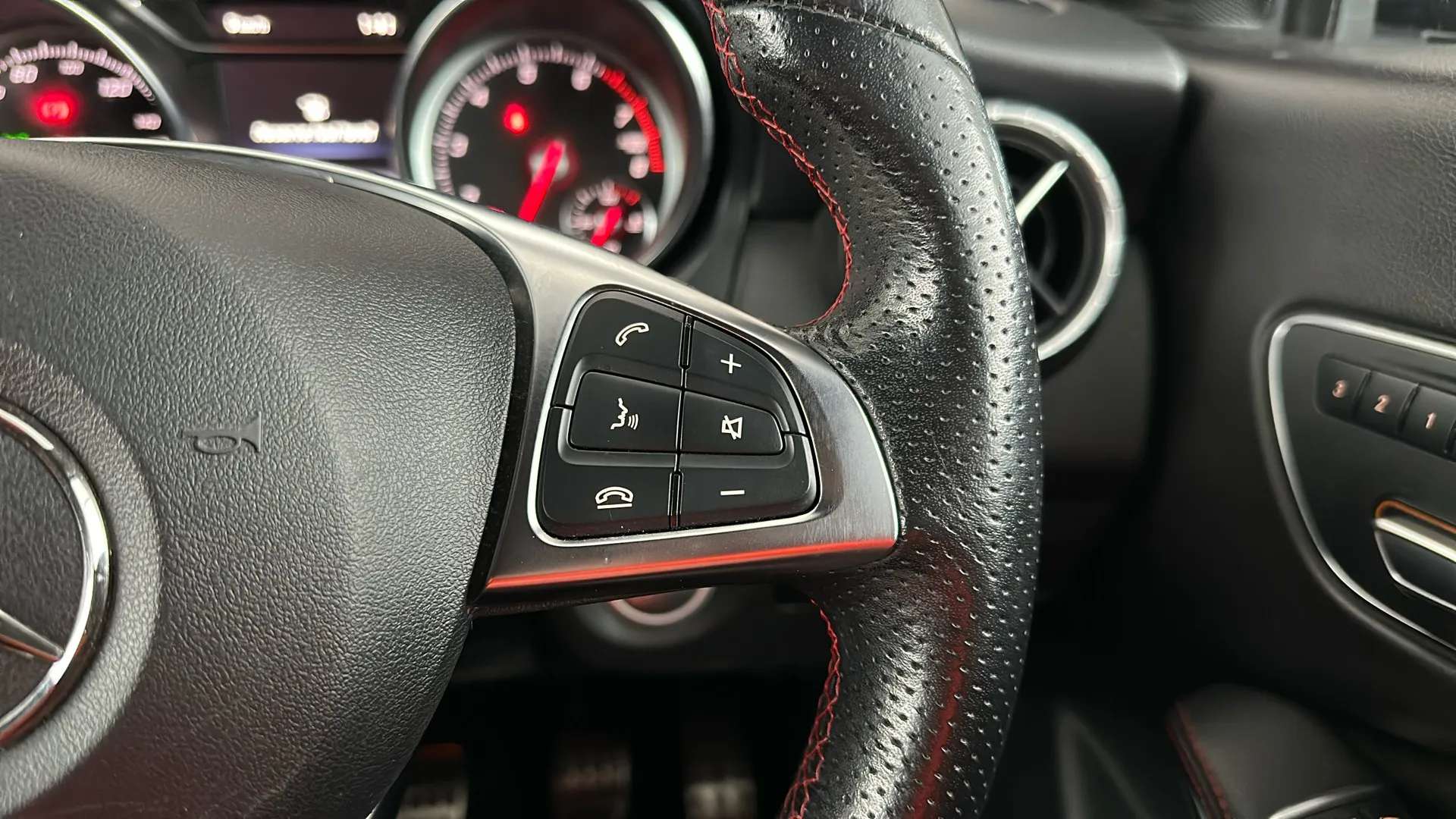 2019 MERCEDES-BENZ CLA CLASS 2019 MERCEDES-BENZ CLA CLASS