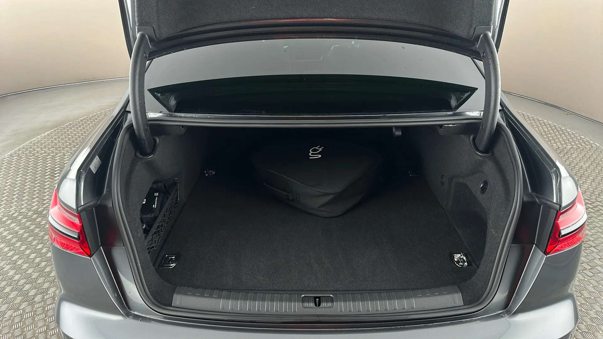 2022 AUDI A6 2022 AUDI A6