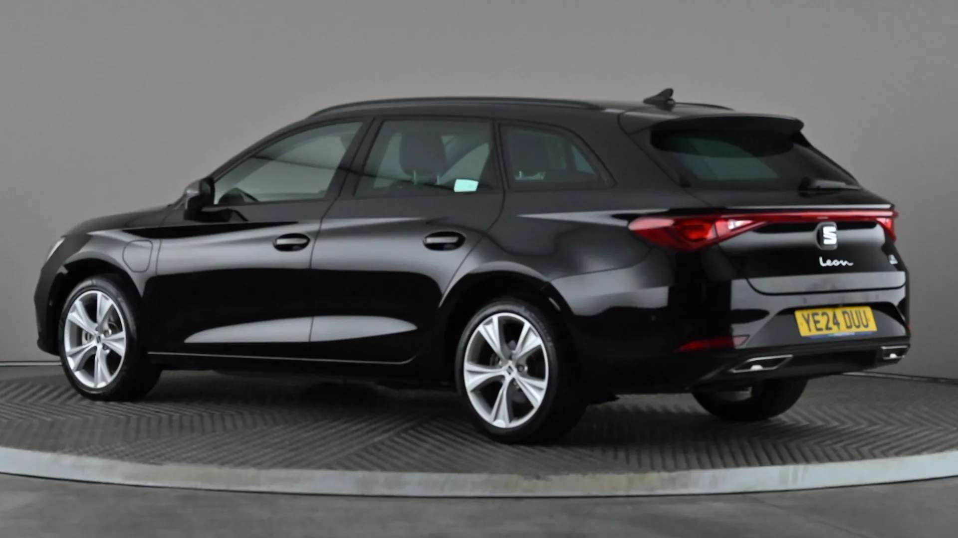 A 2024 SEAT LEON 1.4 eHybrid FR DSG A 2024 SEAT LEON 1.4 eHybrid FR DSG