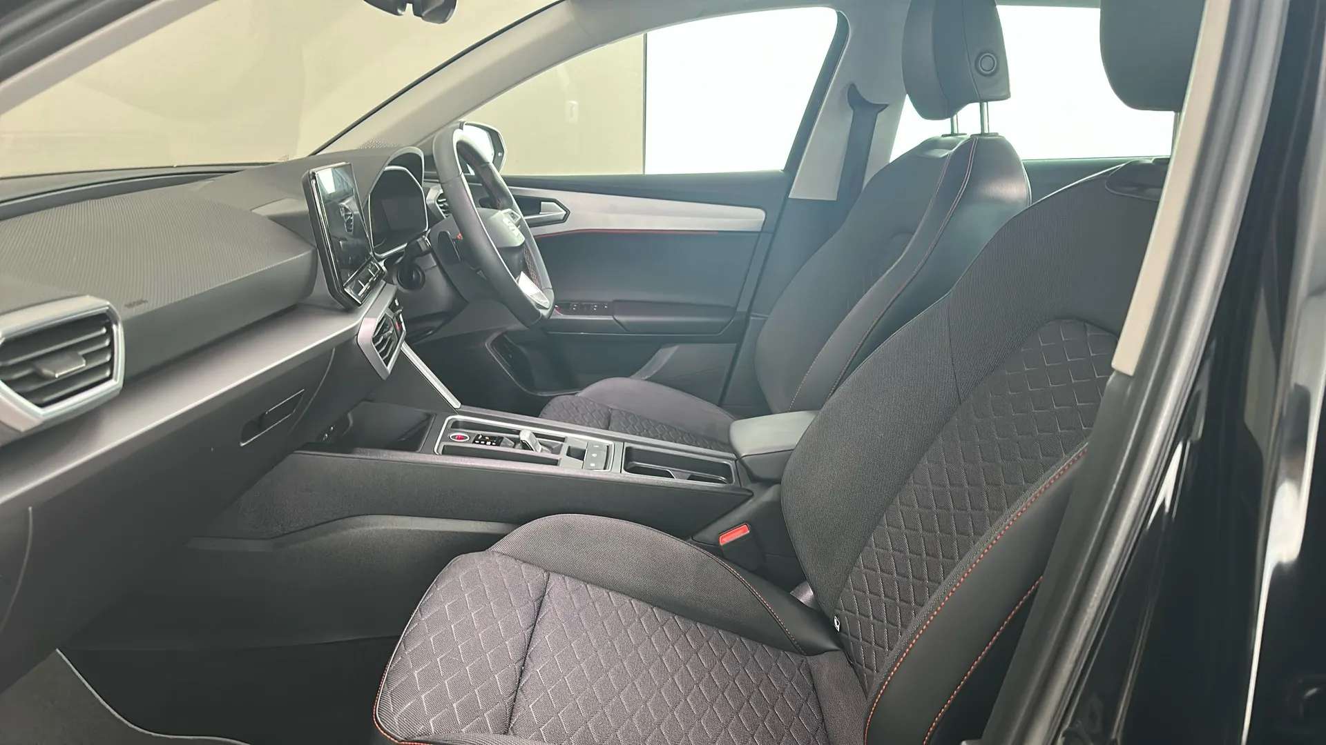 2024 SEAT LEON 2024 SEAT LEON