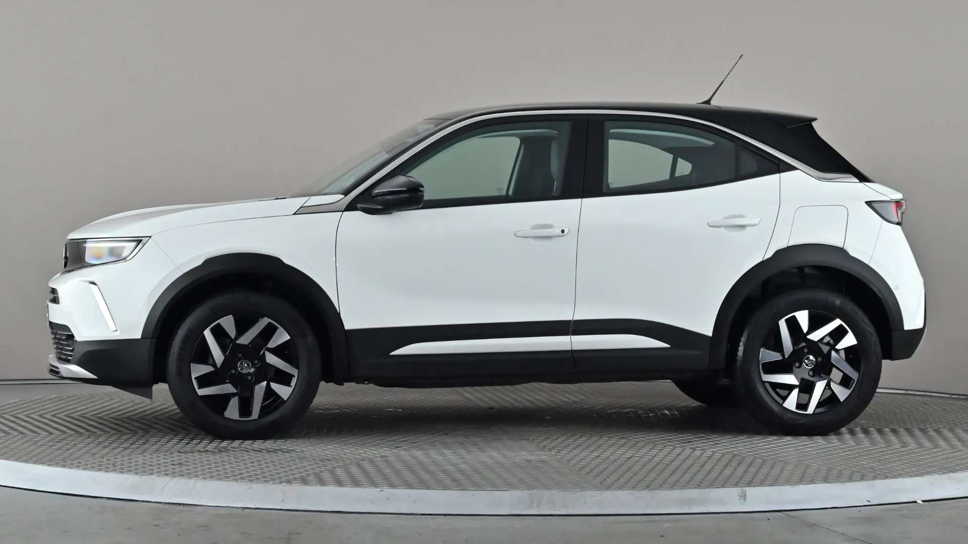 A 2022 VAUXHALL MOKKA 1.2 Turbo 100 Elite Edition A 2022 VAUXHALL MOKKA 1.2 Turbo 100 Elite Edition