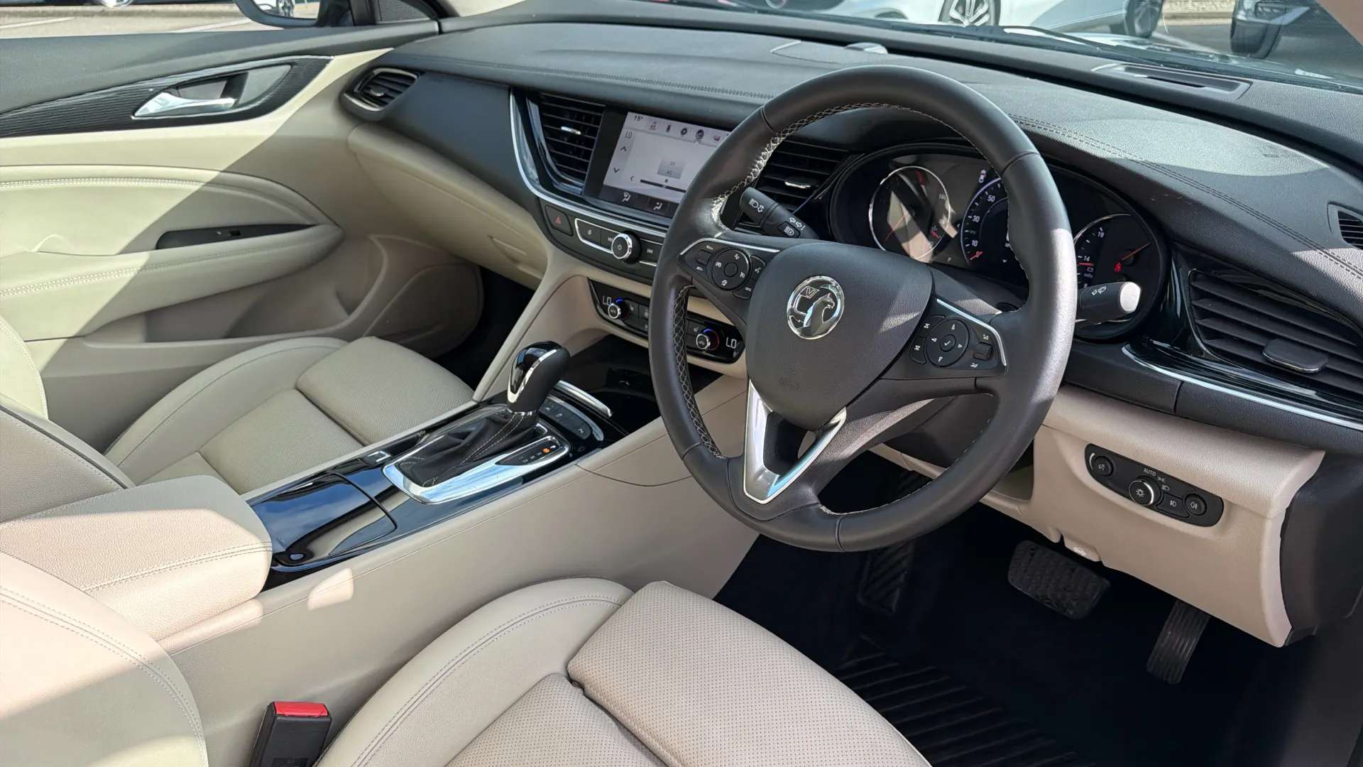 2018 VAUXHALL INSIGNIA GRAND SPORT 2018 VAUXHALL INSIGNIA GRAND SPORT