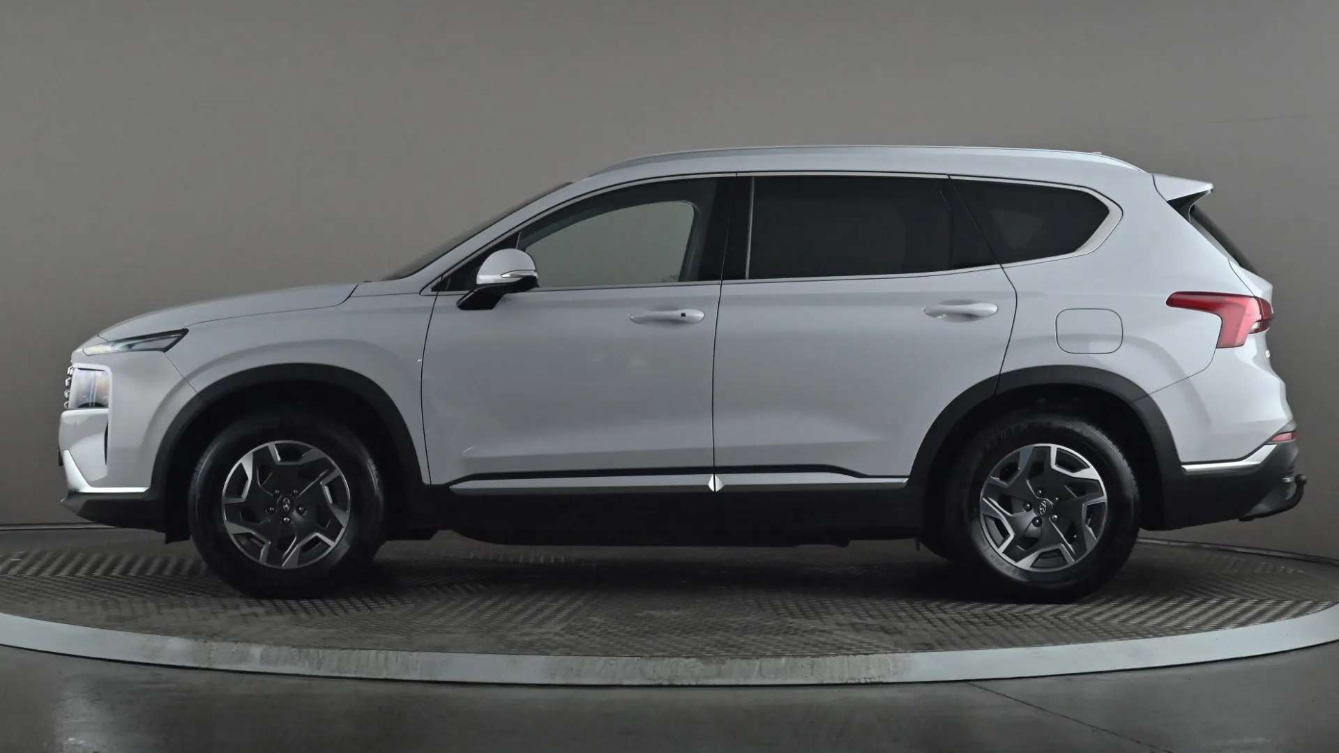 A 2023 HYUNDAI SANTA FE 1.6 TGDi Hybrid Premium 4WD Auto A 2023 HYUNDAI SANTA FE 1.6 TGDi Hybrid Premium 4WD Auto