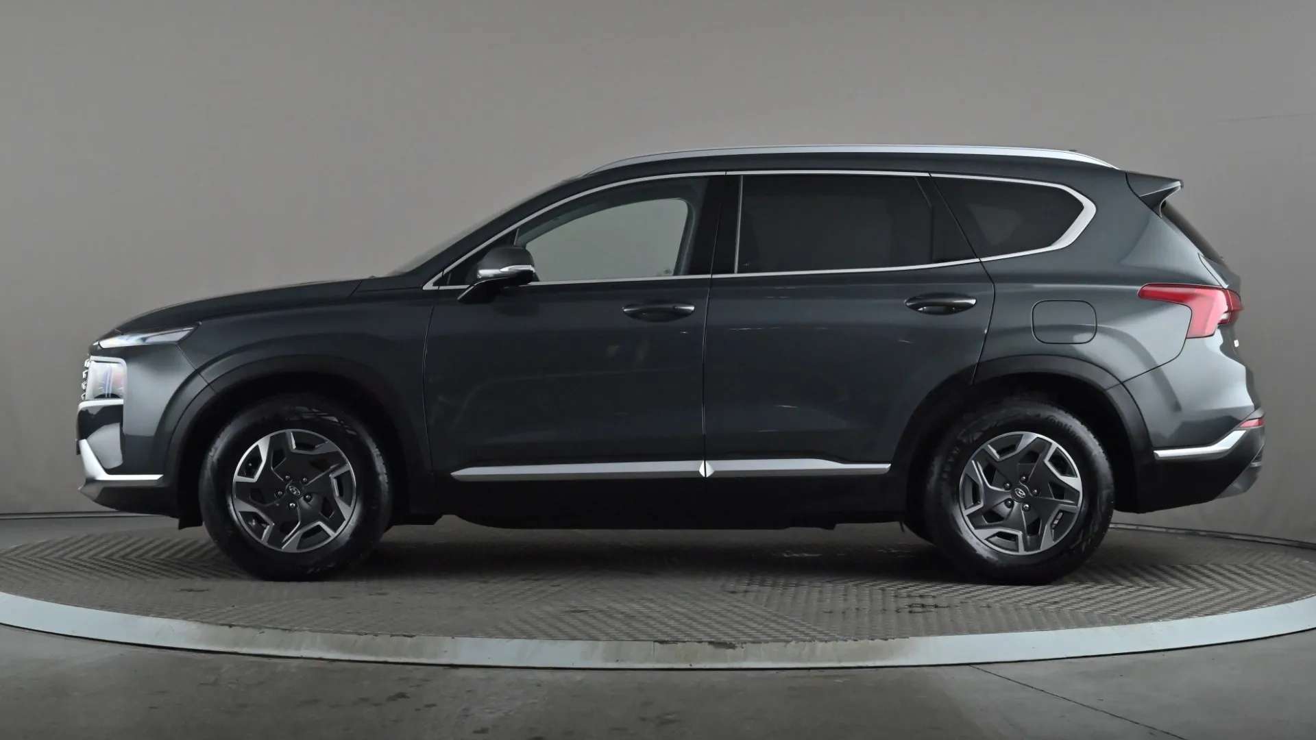 A 2023 HYUNDAI SANTA FE 1.6 TGDi Hybrid Premium 4WD Auto A 2023 HYUNDAI SANTA FE 1.6 TGDi Hybrid Premium 4WD Auto