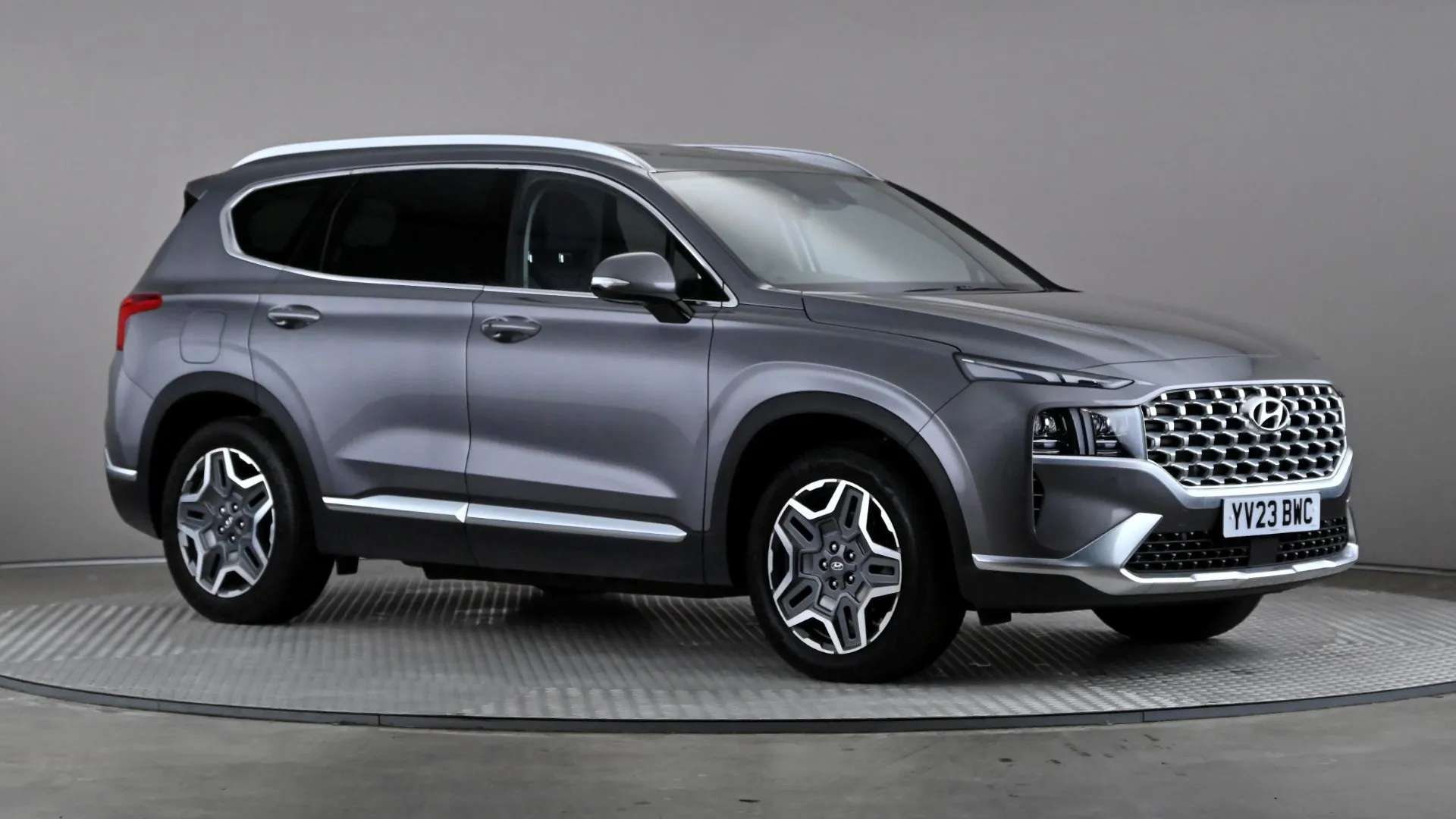 A 2023 HYUNDAI SANTA FE 1.6 TGDi Plug-in Hybrid Premium 4WD Auto A 2023 HYUNDAI SANTA FE 1.6 TGDi Plug-in Hybrid Premium 4WD Auto
