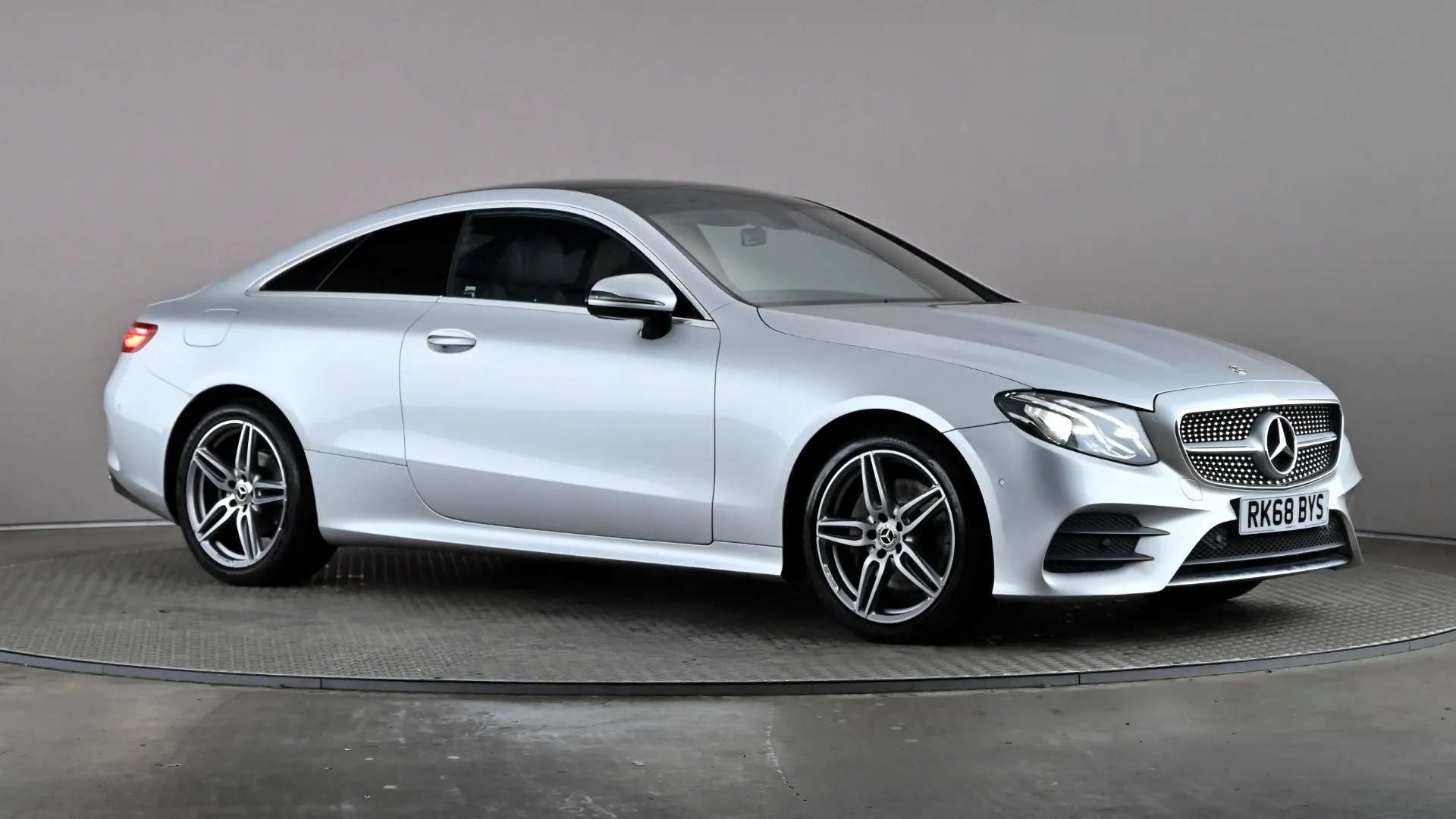 A 2018 MERCEDES-BENZ E CLASS E220d AMG Line Premium 9G-Tronic A 2018 MERCEDES-BENZ E CLASS E220d AMG Line Premium 9G-Tronic