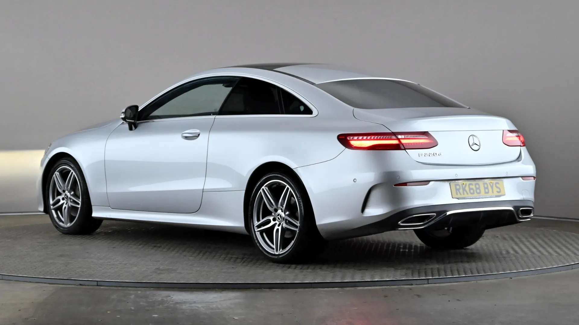 A 2018 MERCEDES-BENZ E CLASS E220d AMG Line Premium 9G-Tronic A 2018 MERCEDES-BENZ E CLASS E220d AMG Line Premium 9G-Tronic